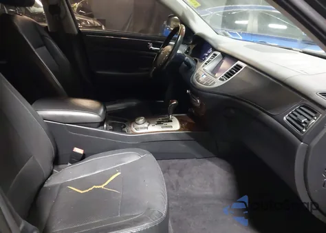 2011 Hyundai Genesis 4.6 z USA, uszkodzony, nr VIN KMHGC4DF1BU119601